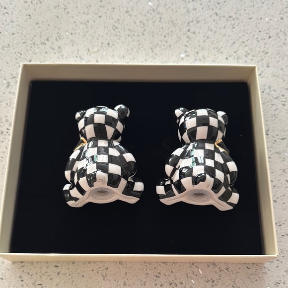 NWT MacKenzie-Childs Ceramic Salt & Pepper Set - Picture 4 of 4